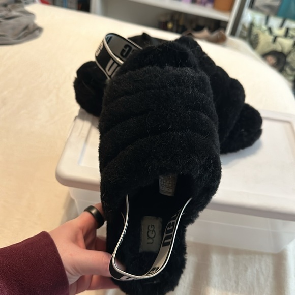 UGG Slippers - Picture 3 of 3